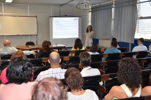 A pesquisadora do Centro de Estatística e Informações da FJP, Karina Rabelo, apresenta os resultados do estudo