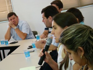 Secretários municipais participam das discussões. Foto: Luiz Otavio Petri