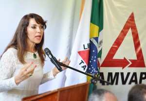 Dinair Maria Pereira Isaac - Presidente Amvap em discurso de apresentação das novas diretorias. Foto: Luiz Otavio Petri